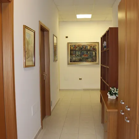 Copenaghen House - Zona Ospedale Centro 3* Сассари