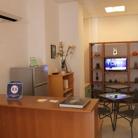 게스트하우스 Copenaghen House - Zona Ospedale Centro 3*