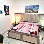 Copenaghen House - Zona Ospedale Centro Konukevi 3*