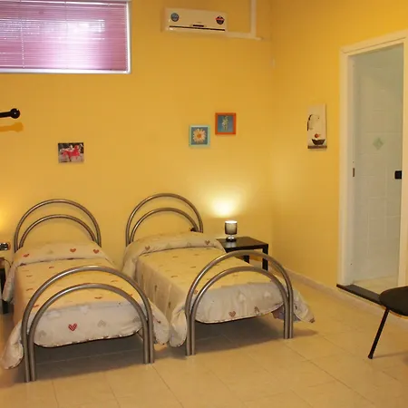 Vendégház Copenaghen House - Zona Ospedale Centro 3*