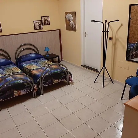 Copenaghen House - Zona Ospedale Centro サッサリ